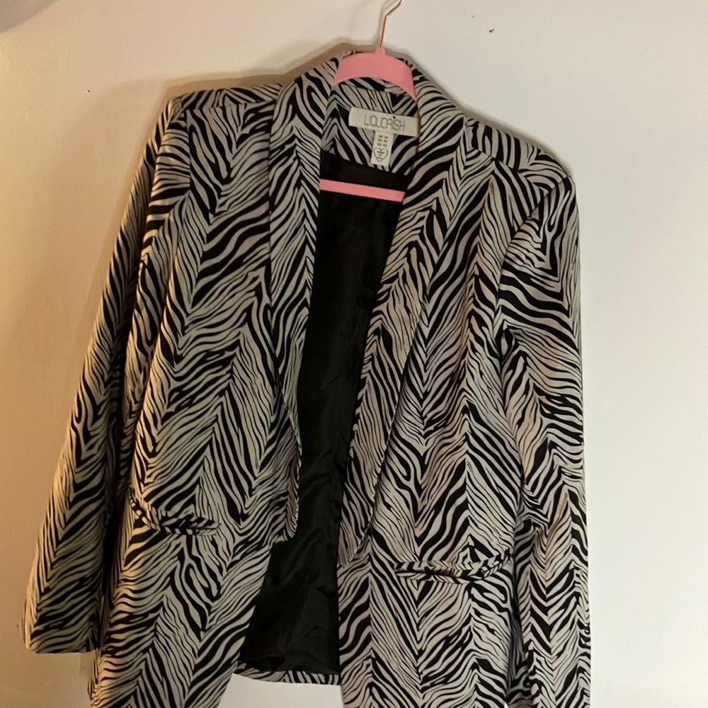 LIQUORISH brand women’s zebra blazer size 10 (L)